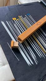 14 paar breinaalden + houten vintage vierkante koker + stop, Hobby en Vrije tijd, Breien en Haken, Ophalen of Verzenden, Zo goed als nieuw
