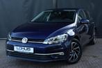 Volkswagen GOLF 1.0TSI Highline DSG | ACC | APPLE/ANDROID AU, Auto's, Volkswagen, Stof, Gebruikt, 1165 kg, Blauw