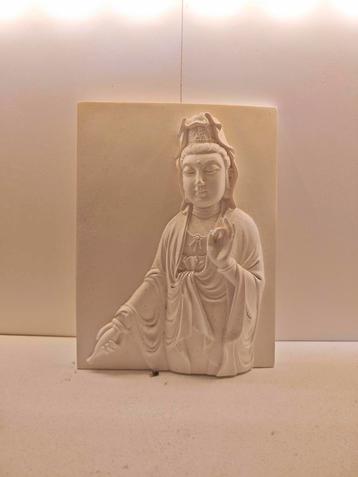 Kwan Yin plaquette met reliëf. beschikbaar voor biedingen