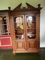 Antieke notenhouten vitrinekast, Ophalen