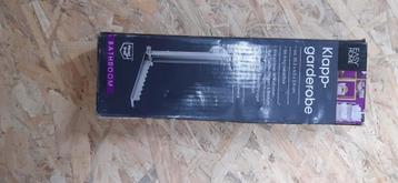 Handdoek Ophangsysteem - Klap Garderobe beschikbaar voor biedingen