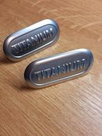 2x zij embleem Ford C-Max Titanium, Gebruikt, Links, Ophalen of Verzenden, Ford
