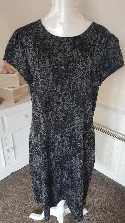 Zwart/grijze jurk maat XL, Kleding | Dames, Jurken, Zo goed als nieuw, Maat 46/48 (XL) of groter, Zwart, Ophalen of Verzenden