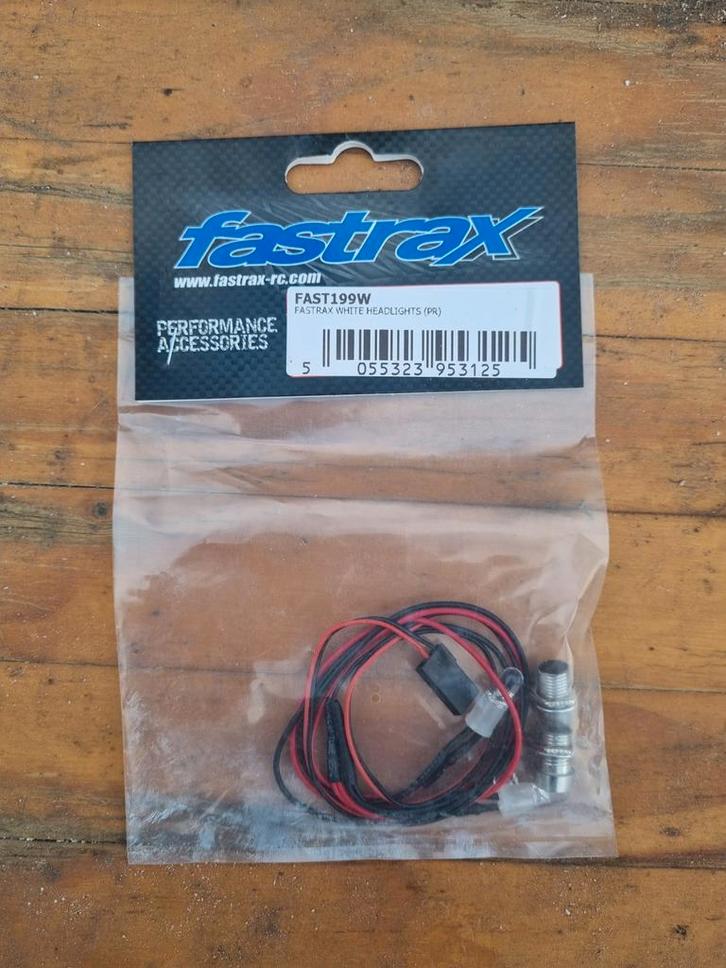 Fastrax verlichting fast199w
Nieuw in verpakking

prijs €3,5, Hobby en Vrije tijd, Modelbouw | Radiografisch | Auto's, Ophalen