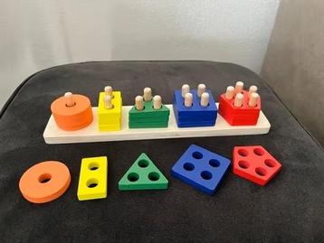 Houten Blokkenspel Speelgoed beschikbaar voor biedingen