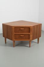 Silkeborg vintage teak hoekkast met 2 laden, Ophalen, Gebruikt, Vintage, deens design, Teakhout