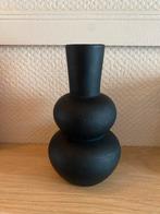 Gusta vaas mat zwart, Ophalen of Verzenden, Nieuw, Zwart, Minder dan 50 cm