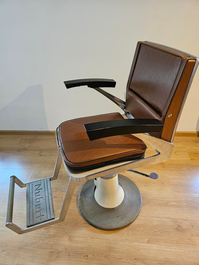 Vintage NUBERT kappersstoel jaren 50 met kinderzitje, Ophalen of Verzenden