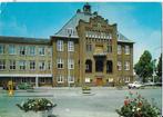 Ch754 Gelopen ansichtkaart gemeentehuis geleen, Verzamelen, Ansichtkaarten | Nederland, Ophalen of Verzenden, 1980 tot heden, Gelopen