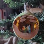 Antieke glazen diorama kerstbal, Diversen, Kerst, Ophalen of Verzenden