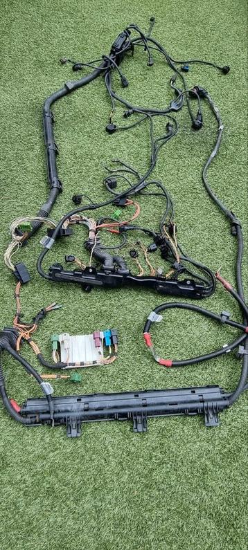 MOTORKABELBOOM BMW 335I 135I E90 E91 E92 E93  E88 E82  beschikbaar voor biedingen