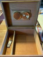 humidor voor sigaren. Erg mooi, Verzamelen, Rookartikelen, Aanstekers en Luciferdoosjes, Ophalen of Verzenden, Zo goed als nieuw