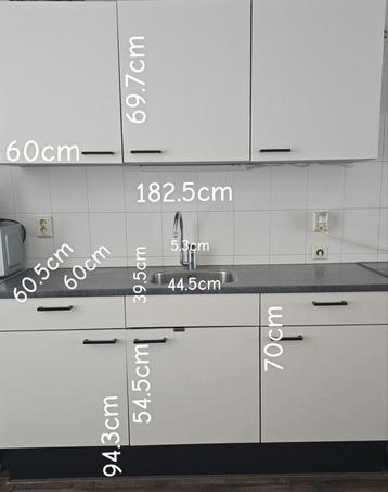 Bruynzeel keuken zonder schade, in nette staat incl. kraan beschikbaar voor biedingen