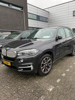 BMW X5 Xdrive 40E Plug-in Hybr Aut8 2015 Grijs, Auto's, X5, 4 cilinders, Vierwielaandrijving, Zilver of Grijs