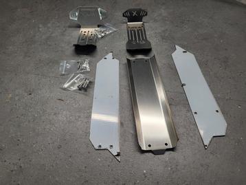 Traxxas maxx onder beplating rvs nieuw beschikbaar voor biedingen