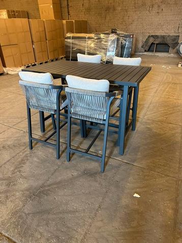 Mooie barset! (Showroom model)! beschikbaar voor biedingen
