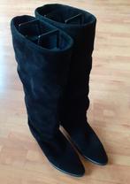Prachtige zwarte suède laarzen, maat 40, Hoge laarzen, Zwart, Ophalen of Verzenden, Zo goed als nieuw