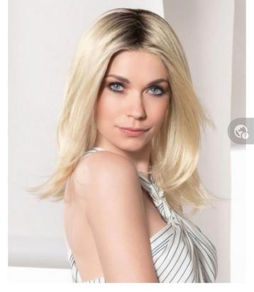 Pruik Noblesse cream blonde beschikbaar voor biedingen