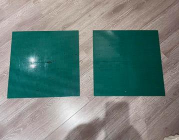 Lego platen 25 bij 25cm beschikbaar voor biedingen