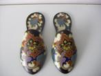 2 x Regina Gouda plateel keramiek wandvazen jr.1945. Rosario, Verzenden