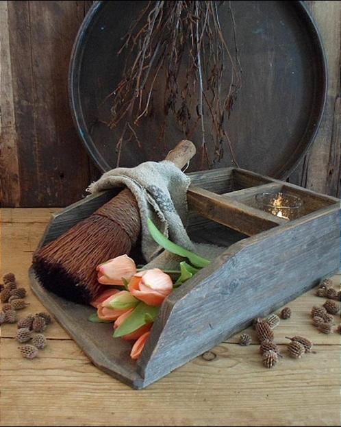 12050 B Stoere oude houten bak met vakken, Antiek en Kunst, Antiek | Woonaccessoires, Ophalen of Verzenden