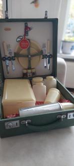 Vintage Picknick koffer met inhoud jaren 60 merk Sirram., Ophalen of Verzenden, Zo goed als nieuw