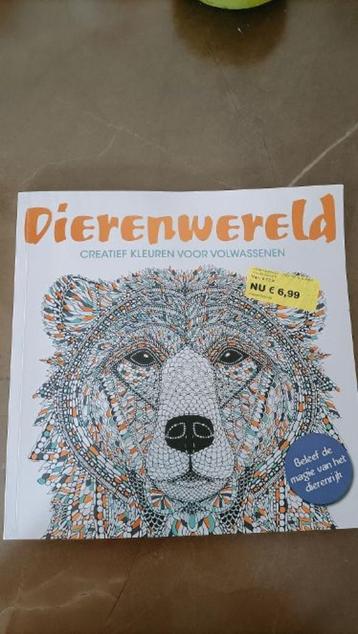 Nieuw boek creatief kleuren voor volwassene beschikbaar voor biedingen