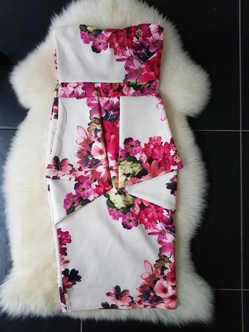 Jurk Missi London sexy uitstekende delen, XS-S, nieuw, Kleding | Dames, Jurken, Nieuw, Maat 36 (S), Wit, Boven de knie, Ophalen of Verzenden