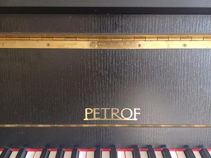 Petrof P118 met slient system uitstekende staat, Muziek en Instrumenten, Piano's, Gebruikt, Piano, Zwart, Ophalen