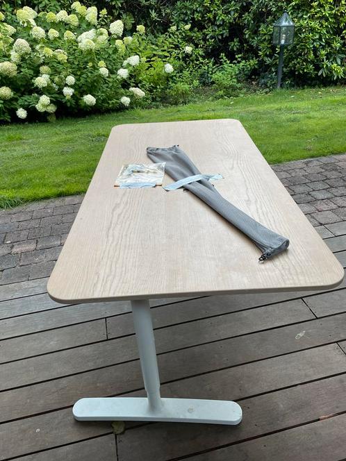 Ikea Bekant Bureau - Wit Eikenfineer - 160x80cm, Huis en Inrichting, Bureaus, Zo goed als nieuw, Bureau, In hoogte verstelbaar
