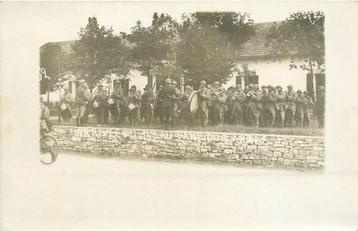 (379-052-015) Carte Photo beschikbaar voor biedingen
