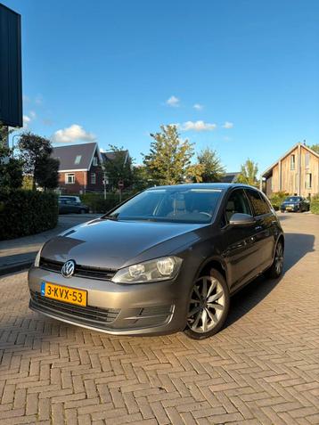 Volkswagen Golf 1.2 TSI 77KW 5D 2013 DSG Dealer Onderhouden beschikbaar voor biedingen