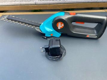 Twee heggenscharen Gardena en Black & Decker beschikbaar voor biedingen