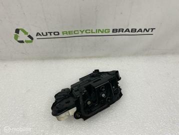 Portierslot Linker Voorzijde Scirocco 3 ORIGINEEL 5N1837015C beschikbaar voor biedingen