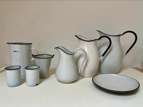 Emaille wit/ blauw -set van 8, Antiek en Kunst, Antiek | Emaille, Ophalen
