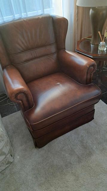 Dames fauteuille leer beschikbaar voor biedingen