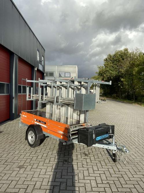 Verhuur rolsteigers / te huur, Doe-het-zelf en Verbouw, Steigers, Zo goed als nieuw, Rolsteiger of Kamersteiger, 5 meter of hoger