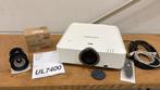Mitsubishi projector / beamer UL7400U, Ophalen, Zo goed als nieuw, LCD, Mitsubishi