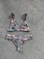 Bruine bikini met bloemen van H&M, Maat S, Ophalen of Verzenden, Gedragen, Bruin, Bikini