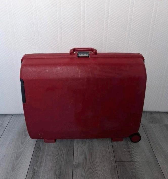 Koffer rood - Samsonite, Sieraden, Tassen en Uiterlijk, Koffers, Gebruikt, Hard kunststof, 70 cm of meer, 55 cm of meer, Slot