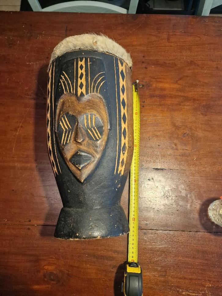 Antieke Handgemaakte Afrikaanse trommel, Houtsnijwerk, Antiek en Kunst, Kunst | Beelden en Houtsnijwerken, Ophalen of Verzenden