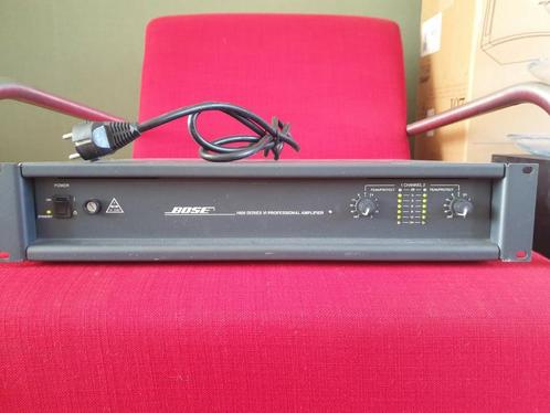 Bose 1600 serie 6 amplifier, Muziek en Instrumenten, Versterkers | Keyboard, Monitor en PA, Zo goed als nieuw, P.A., Ophalen of Verzenden