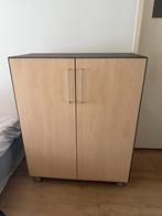 Archiefkast met deuren en wielen, Antiek en Kunst, Antiek | Meubels | Kasten, Ophalen of Verzenden