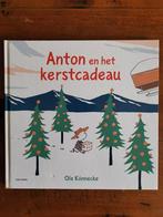 Anton en het kerstcadeau - Ole Könnecke, Boeken, Ophalen of Verzenden, Gelezen