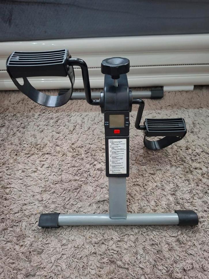 Compacte Hometrainer - Fietsapparaat, Sport en Fitness, Fitnessapparatuur, Gebruikt, Hometrainer, Armen, Benen, Metaal, Ophalen of Verzenden