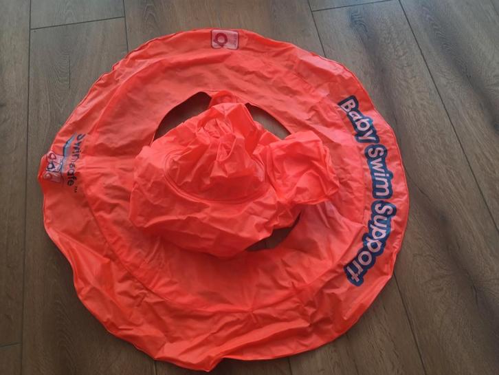 Babyfloat oranje, Kinderen en Baby's, Overige Kinderen en Baby's, Zo goed als nieuw, Ophalen