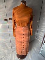 Cognacbruine rok Asos maat L, Kleding | Dames, Rokken, Ophalen of Verzenden, Zo goed als nieuw, Onder de knie