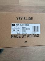 Yeezy Slide Maat 35 Kinder, Ophalen of Verzenden, Gebruikt, Jongen of Meisje, Schoenen