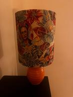 Tafellamp met lampenkap Frida Kahlo, Huis en Inrichting, Minder dan 50 cm, Overige materialen, Ophalen of Verzenden, Zo goed als nieuw