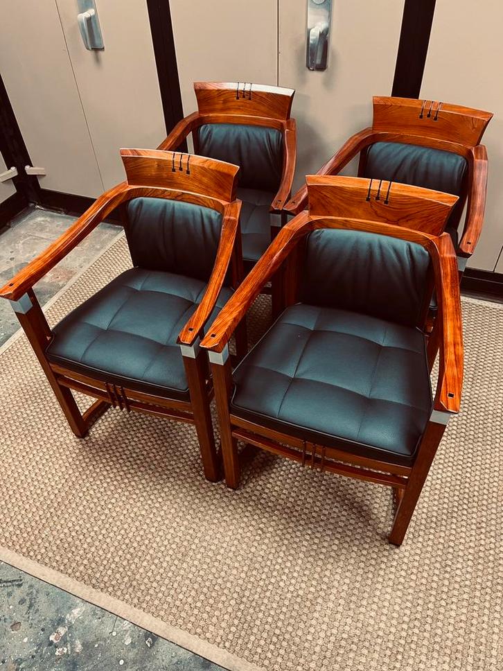 Schuitema decoforma NIEUW zwartleer susan stoelen, Huis en Inrichting, Stoelen, Nieuw, Vier, Hout, Leer, Metaal, Overige materialen